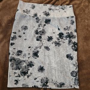 LuLaRoe Cassie Pencil Skirt XL White floral